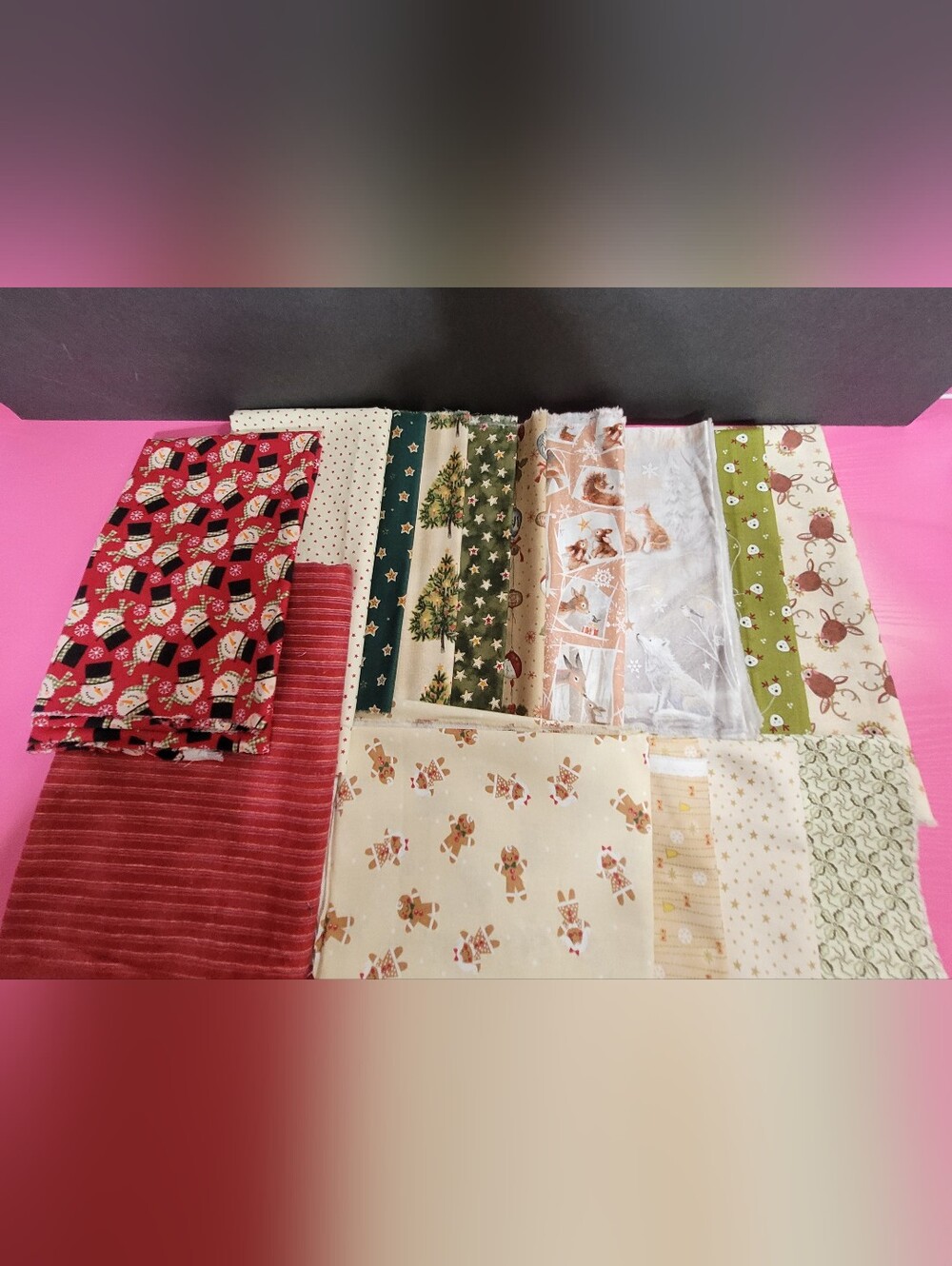 Assorted Bundle Winter Holiday Themed Sewing Fabric Remnants (1130)